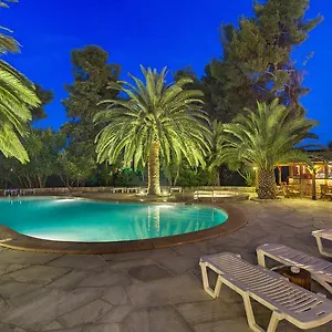 https://hotel-pilalidis.hotelschalkidiki.net